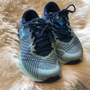 Under Armour Sneakers